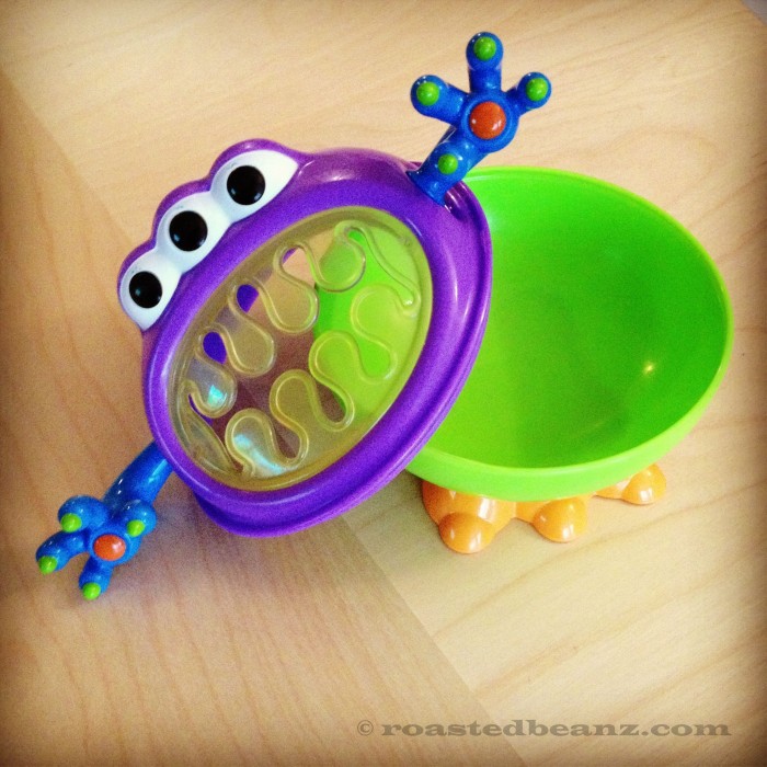 © Rasted Beanz: Nuby iMonster Snack Keeper