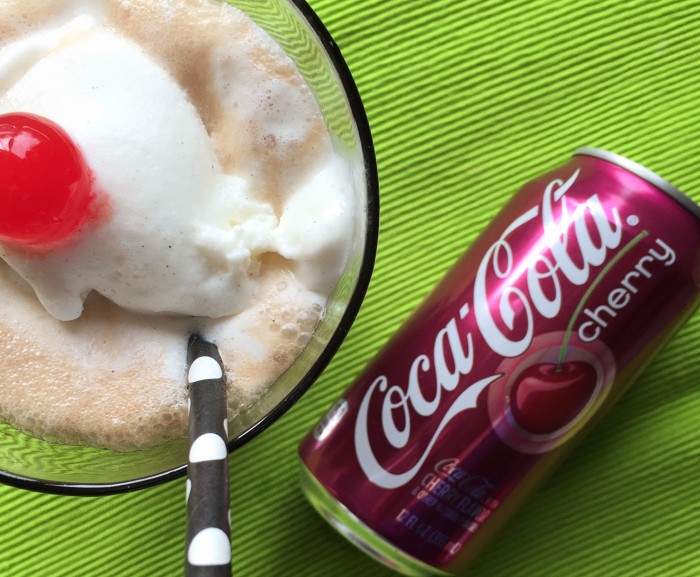 March Madness And Coca-Cola NCAA® Final Four Pack available at Walmart © www.roastedbeanz.com #FinalFourPack #ad #collectivebias #shop