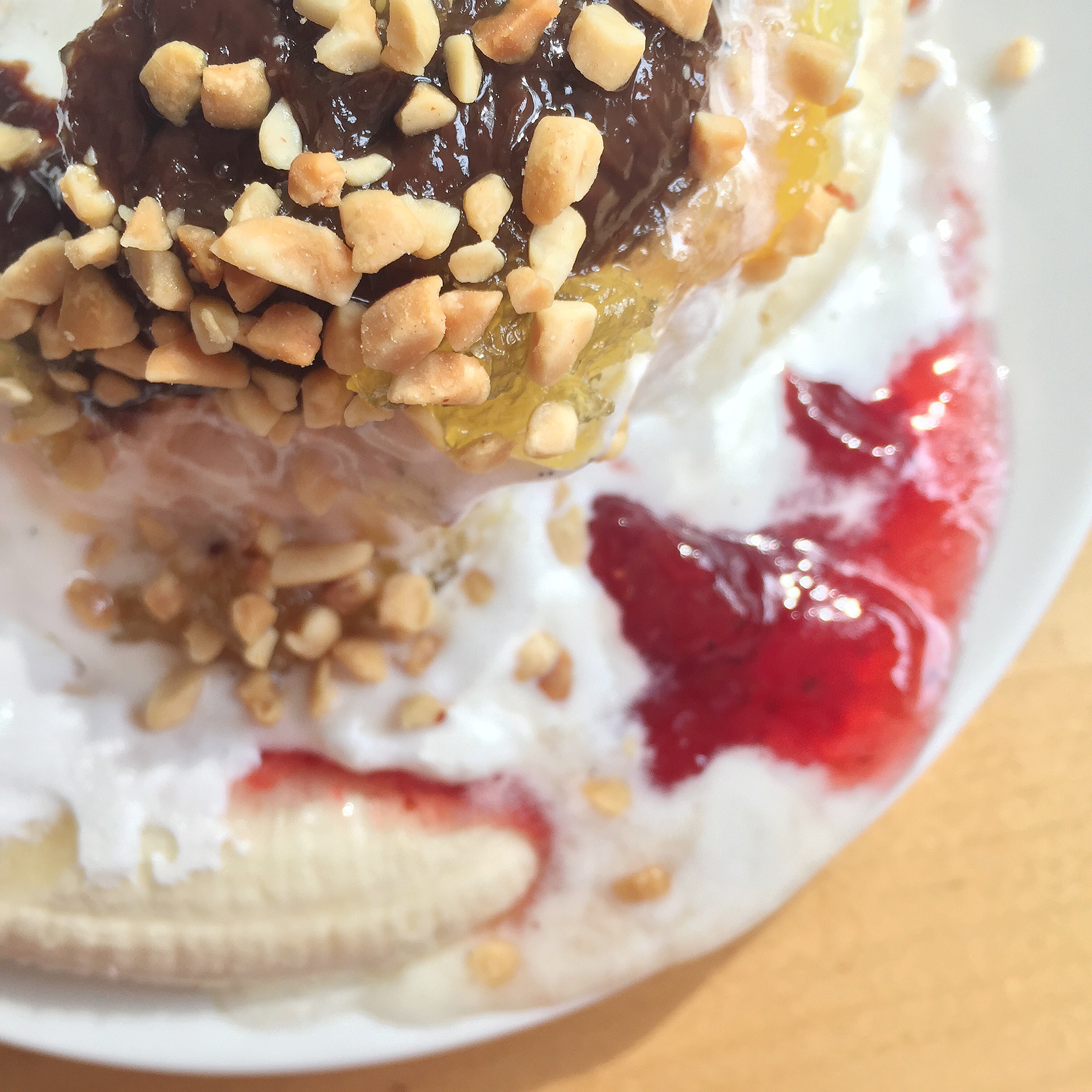 Banana Split Waffled Sundae © www.roastedbeanz.com #SundaeFundae #ad