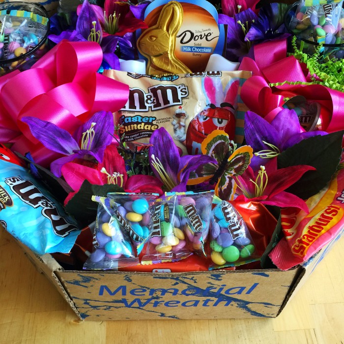 Celebrate a sweeter Easter with a DIY Easter Basket Idea © www.roastedbeanz.com #SweeterEaster [AD] #CollectiveBias #shop
