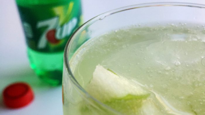 Sour Green Apple Iced Spritzer 7UP Mocktail © www.roastedbeanz.com [AD] #JustAdd7UP #CollectiveBias #shop